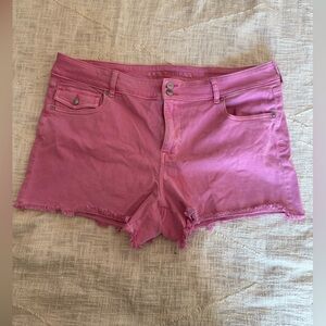 American Eagle Next Level Low Rise Short Short 💕